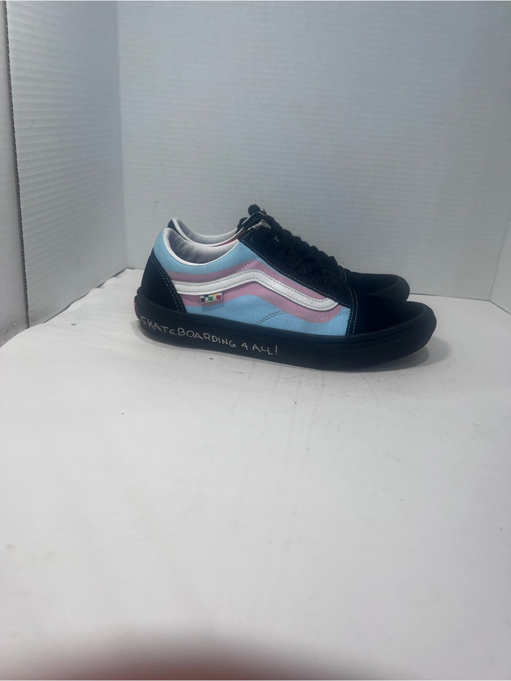 Vans Men's Low-Top Sneakers - Black, Light Blue & Pink